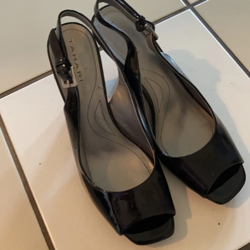 High Heels Sandals Size 8 Medium